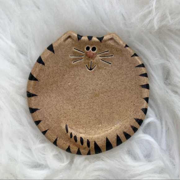 Auguat Ceramics Other - Cat Lady trinket dish calico Kitty Cat ceramic dish